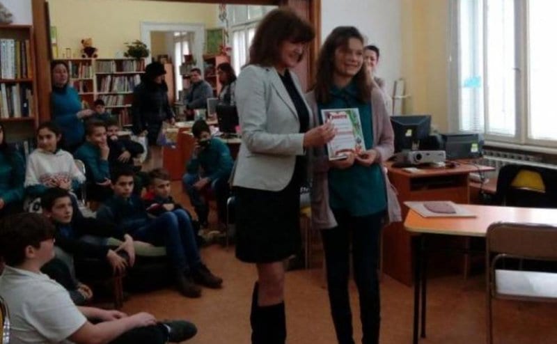 12-годишната Никол