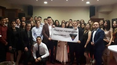 v_tarnovo-uchenicheski_parlament02