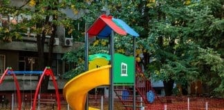 24 детски площадки във всички квартали на Русе са обновени от началото на годината, похвалиха се от общинската администрация.