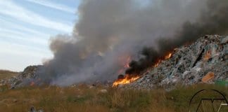 Продължават гасителните дейности