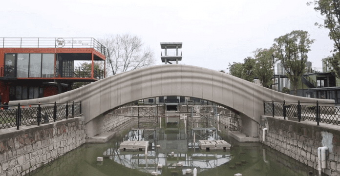 В Шанхай откриха най-дългия принтиран 3D мост