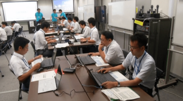 Япония ще „хакне“ 200 милиона устройства на свои граждани