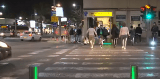 В Тел Авив инсталираха светофари за пешеходци със смартфони