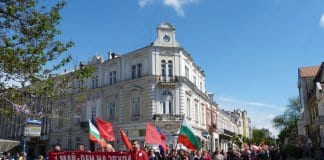 шествие и митинг
