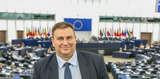 Емил Радев е шестия евродепутат
