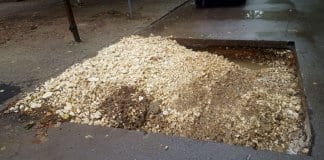 Кола пропадна в необезопасен изкоп