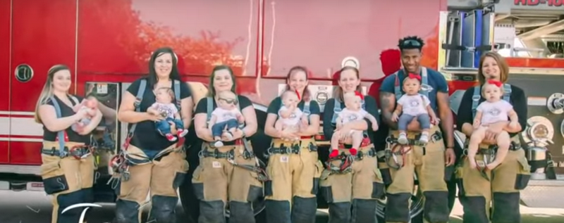 Жените на група пожарникари родиха едновременно