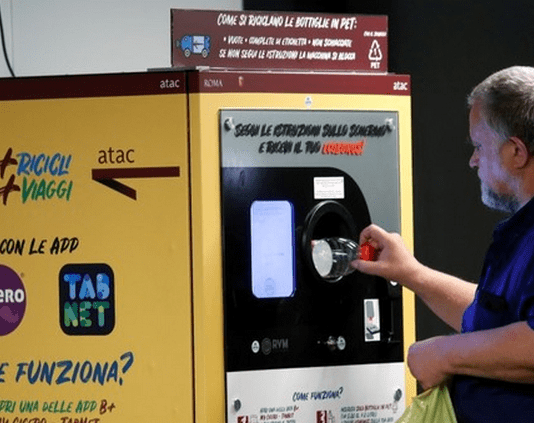 В Рим: безплатен билет за метро = 30 пластмасови бутилки