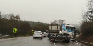 Катастрофа между два ТИР-а затвори пътя Русе - Разград
