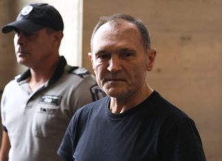 Васил Божков – охраняван, а не защитен свидетел