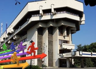 Една дузина кандидати за кметското кресло в Русе