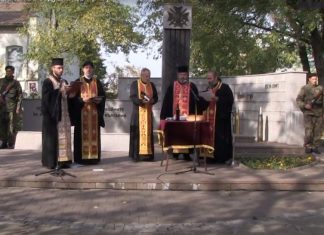 Панихида пред Мемориала на загиналите във войните в Русе за Архангеловден