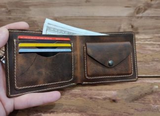 Благодарност към младежи, предали намерен портфейл