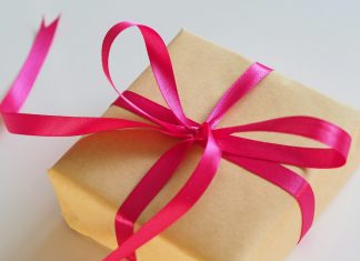 Как да изберем оригинална опаковка за подарък?