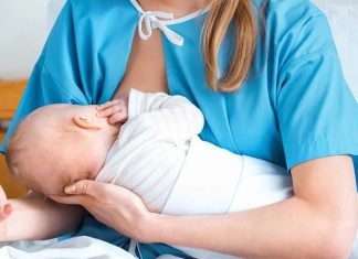 Училището за родители в Русе с беседи за кърменето