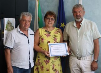Отличиха самодейците от Борово