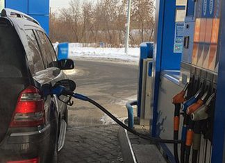 Цените на бензина и дизела тръгнаха нагоре