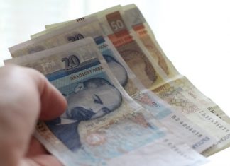 Бизнесът иска минимална заплата адекватна на икономиката, която забавя ръста си заплата