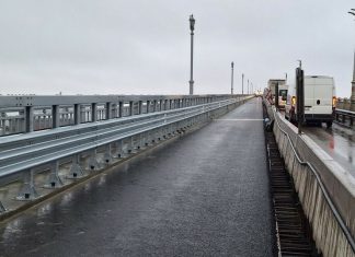Монтирани са фугите и мантинелите в 400-метровия участък на Дунав мост