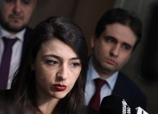 Прокуратурата призова Лена Бориславова за повдигане на обвинение