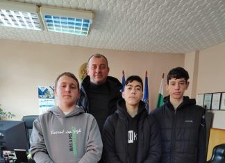 Тийнейджъри от Силистренско върнаха намерен портфейл в полицията: пример за подражание