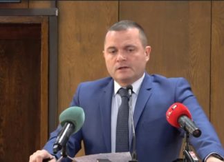Общински съветници в Русе поискаха оставката на кмета Пенчо Милков