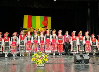Национален фолклорен конкурс „Дунавски славеи” в Русе на 8 март