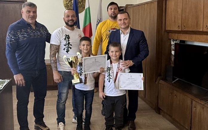 bushin_karate_nagradi02