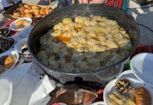 Сарми с морски дарове представиха на  Празника на Хотанската сарма.