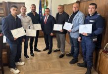 Наградиха русенски полицаи за успехите им в национални състезания