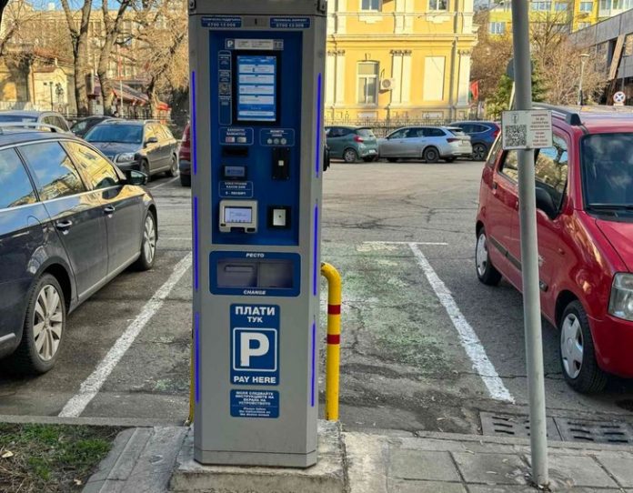 parking-avtomat-plastane01