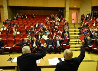 Русенските социалисти искат Крум Зарков да оглави БСП