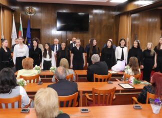 Седем русенски учители удостоени с награди „Неофит Рилски“